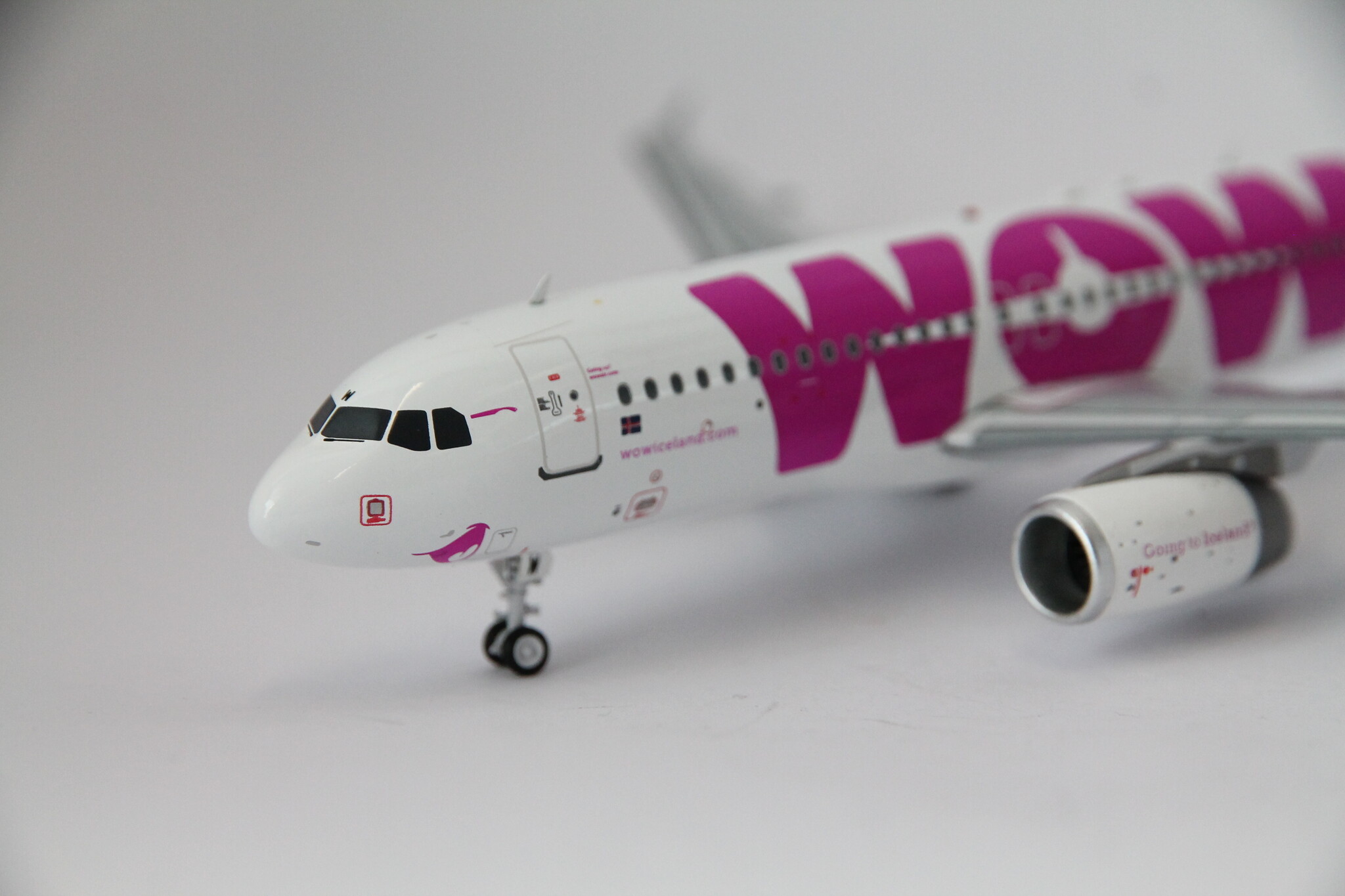 JFox 1:200 WOW Air A320-232