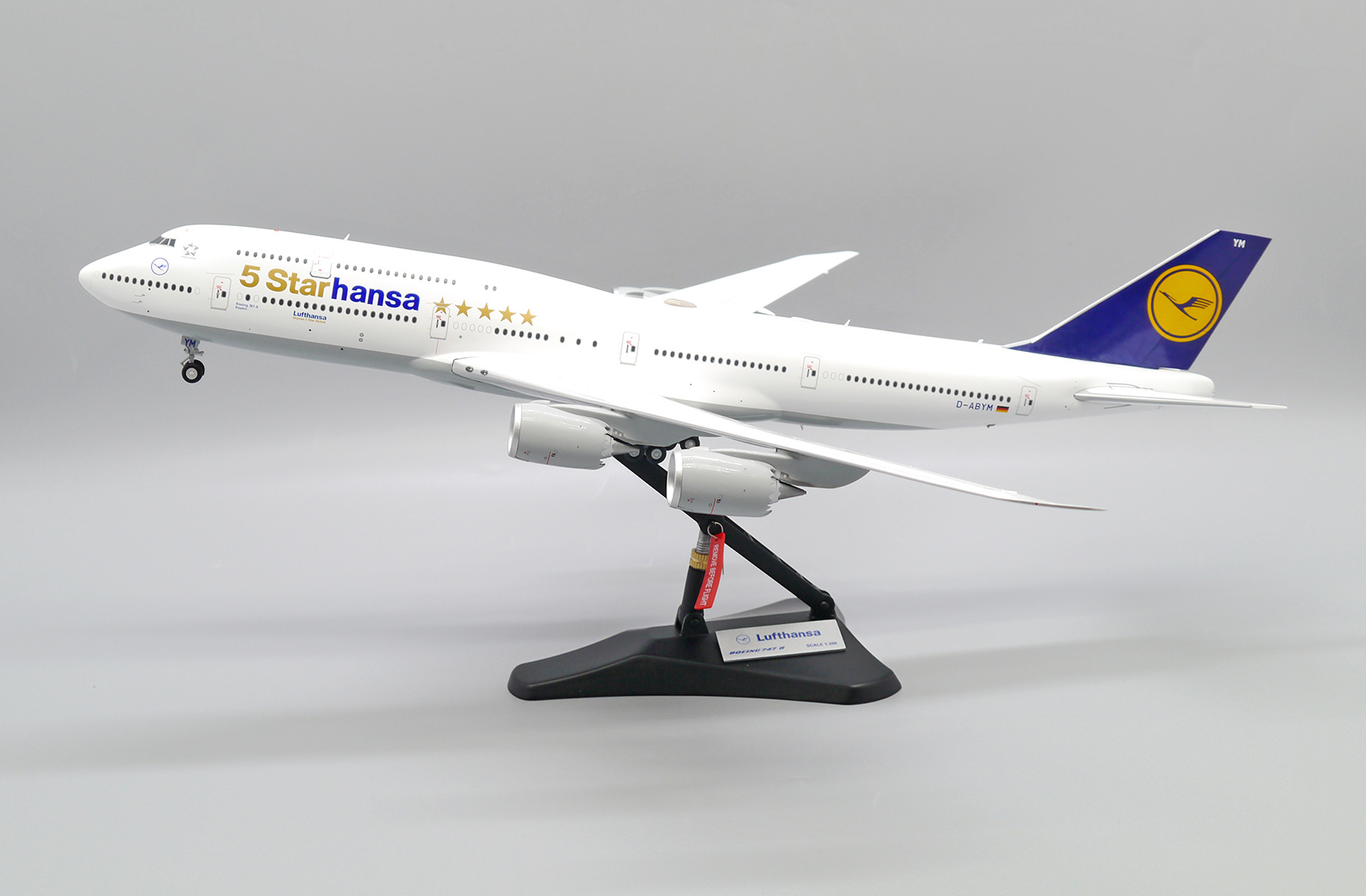 JC Wings 1:200 Lufthansa “5 Starhansa” B747-8i