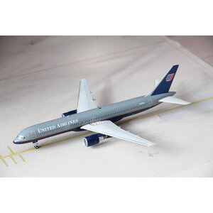 JC Wings 1:200 United Airlines B757-200