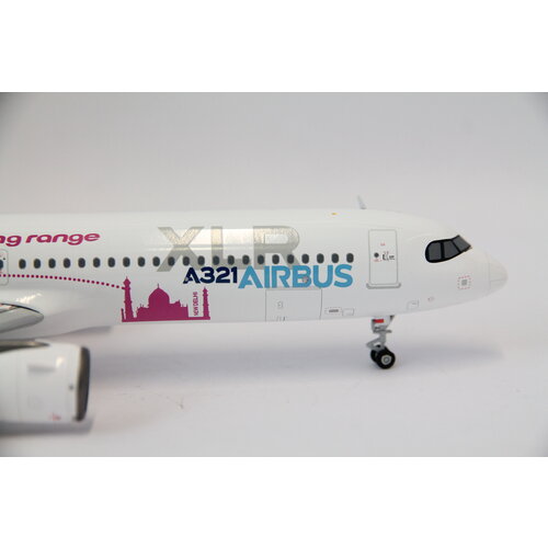 JC Wings 1:200 Airbus House Color A321XLR