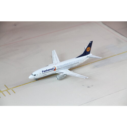 JC Wings 1:200 Lufthansa "Fanhansa" B737-300