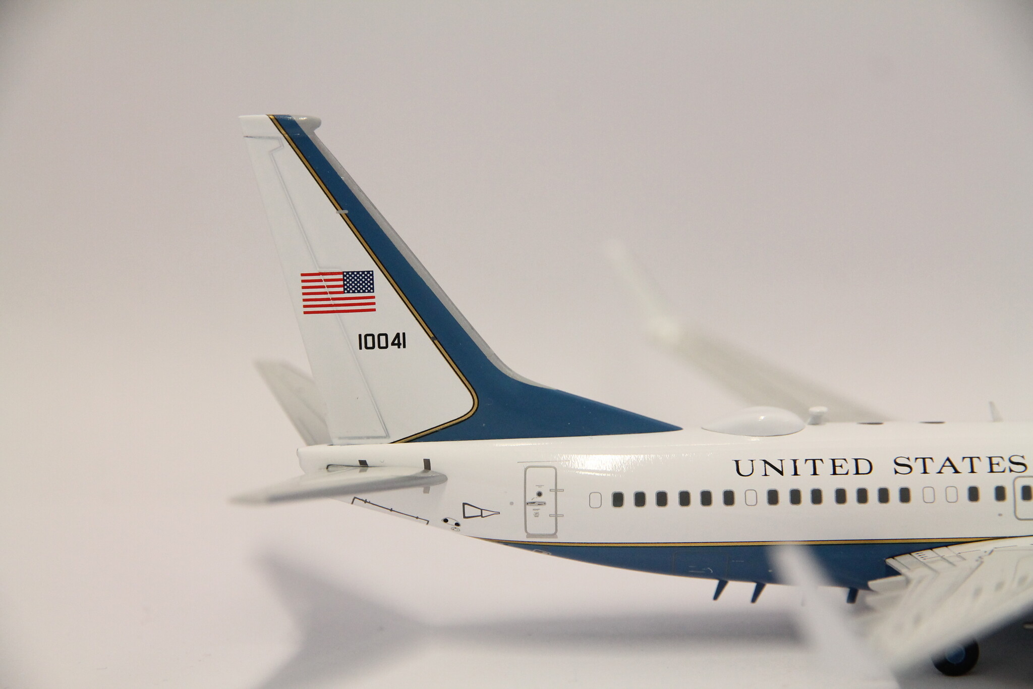 Gemini Jets 1:200 United States Air Force USAF B737-700 (C-40B)