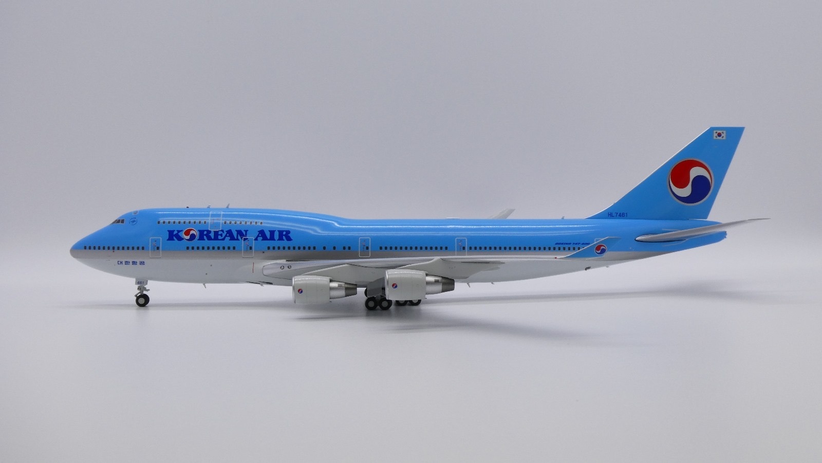 1:200 Korean Air “Last Flight” Boeing B747-400 HL7461 JC Wings 