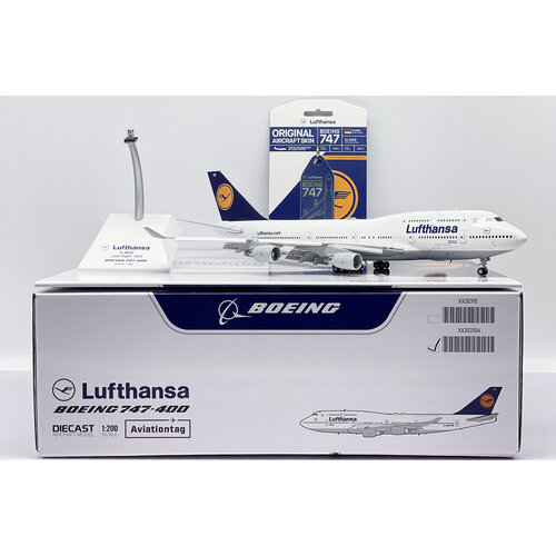 JC Wings 1:200 Lufthansa B747-400 -FLAPS DOWN + Aviationtag