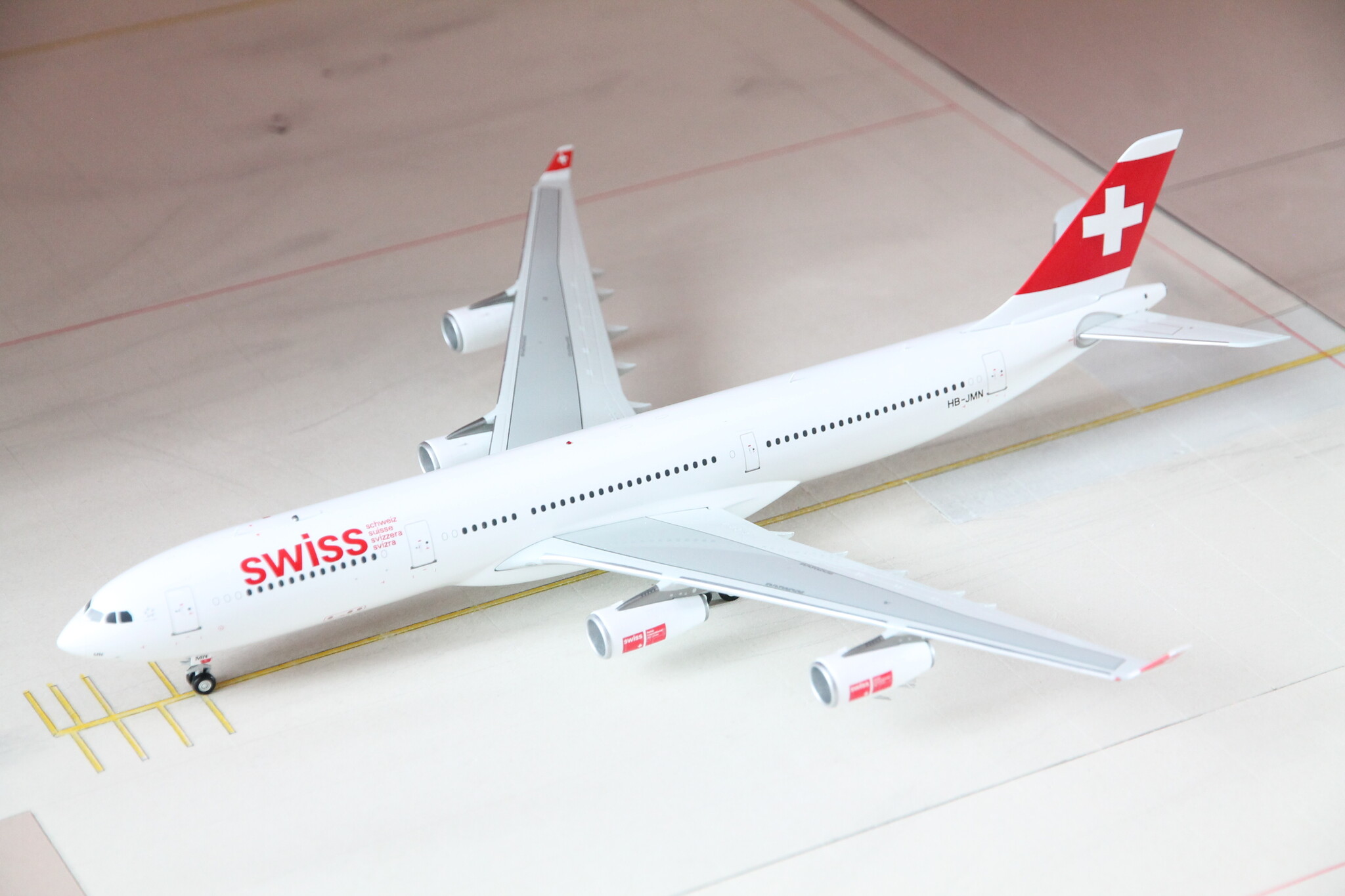1:200 Swiss Airbus A340-300 HB-JMN JC Wings XX20214 1:200 Swiss Airbus A340-300 HB-JMN JC Wings XX20214