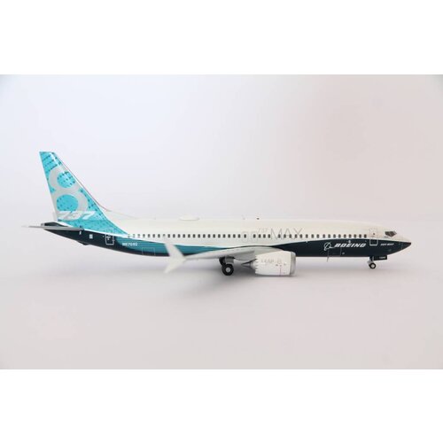 JC Wings 1:200 Boeing House color B737-8MAX
