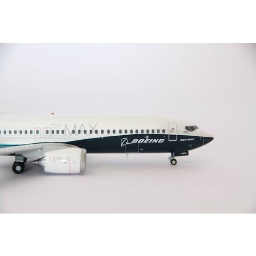 JC Wings 1:200 Boeing House color B737-8MAX