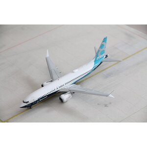 JC Wings 1:200 Boeing House color B737-8MAX