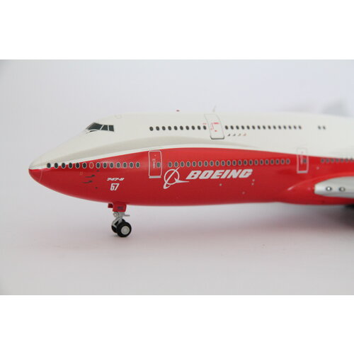 JC Wings 1:200 Boeing House Color B747-8i