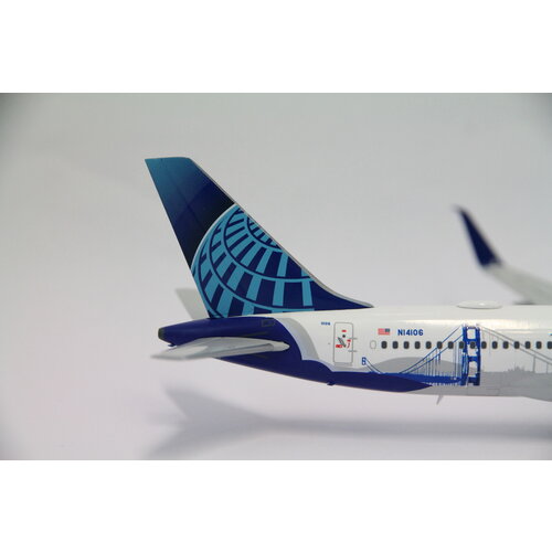 JC Wings 1:200 United Airlines "Her Art Here - California" B757-200