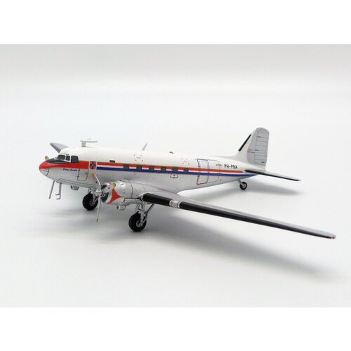 JC Wings 1:200 Dutch Dakota Association Douglas DC-3 (C-47)- DIECAST TRADING EXCLUSIVE JC Wings 1:200 Dutch Dakota Association Douglas DC-3 (C-47)- DIECAST TRADING EXCLUSIVE