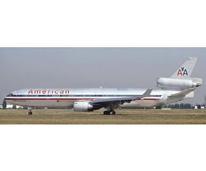 1:200 American Airlines MD-11 N1754 JC Wings XX20638 - Diecast Trading
