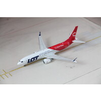 1:200 LOT "Bank Pekao" B737-MAX 8