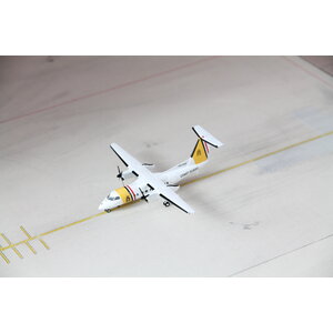 JC Wings 1:200 Caribbean Coast Guard Bombardier Dash 8-Q100