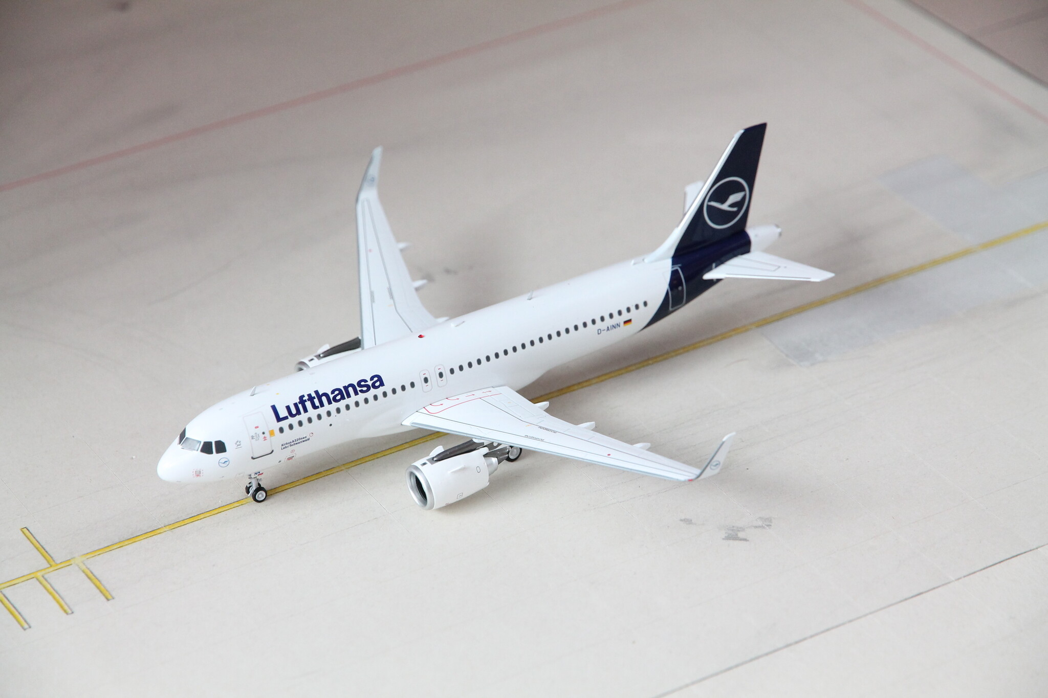 1/200 Jfox ルフトハンザ Lufthansa A320neo 新塗装 1/200 Jfox ルフトハンザ Lufthansa A320neo 新塗装 Phoenix