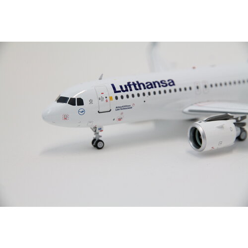 JFox 1:200 Lufthansa A320neo