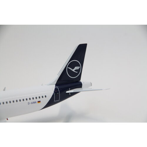 JFox 1:200 Lufthansa A320neo