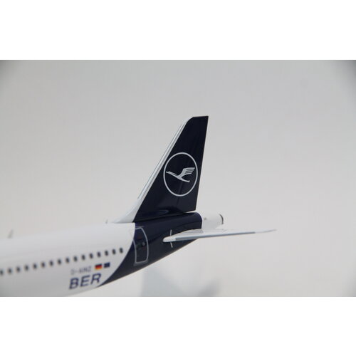 JFox 1:200 Lufthansa "Hauptstadtflieger" A320neo