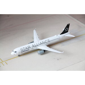 JFox 1:200 Lufthansa “Star Alliance” A321
