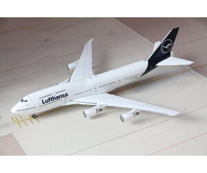 jfox-1200-lufthansa-b747-400.jpg