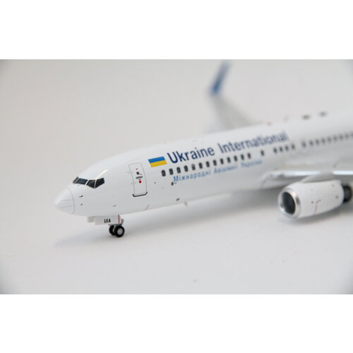 JFox 1:200 Ukraine International Airlines B737-800