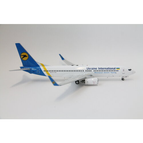 JFox 1:200 Ukraine International Airlines B737-800