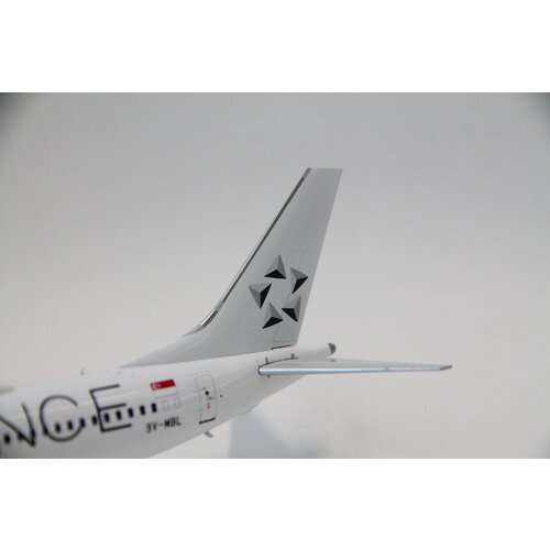 JFox 1:200 Singapore Airlines "Star Alliance" B737-MAX 8