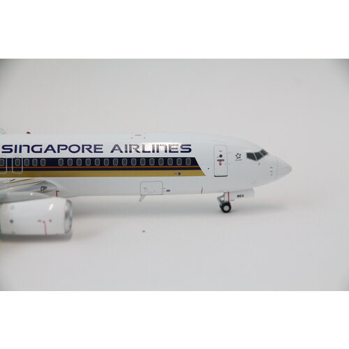 JFox 1:200 Singapore Airlines B737-800