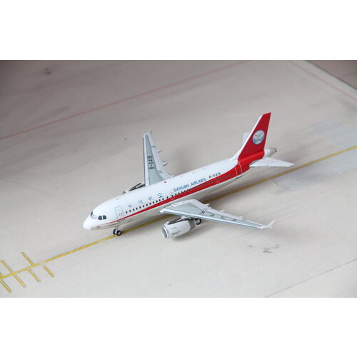Inflight 1:200 Sichuan Airlines A319 Inflight 1:200 Sichuan Airlines A319