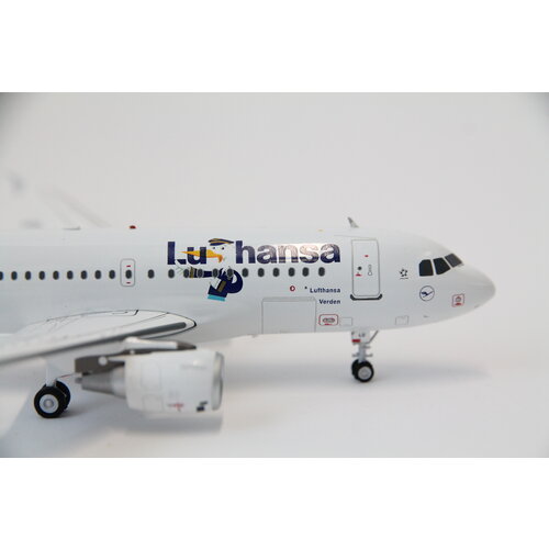 JFox 1:200 Lufthansa "Lu The Duck" A319