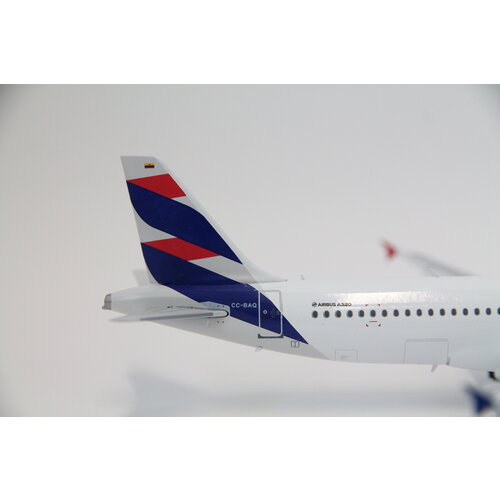 1:200 LATAM Chile A320