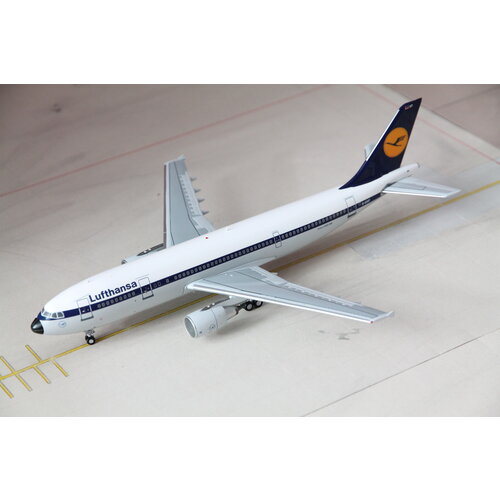 JC Wings 1:200 Lufthansa A300-600 JC Wings 1:200 Lufthansa A300-600