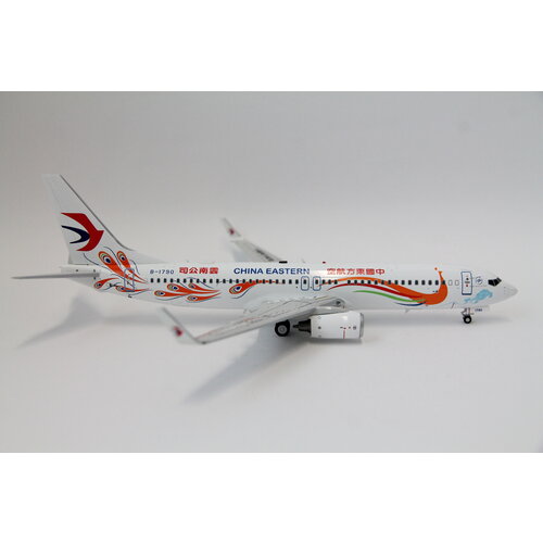 Aviation 200 1:200 China Eastern "Peacock" B737-800