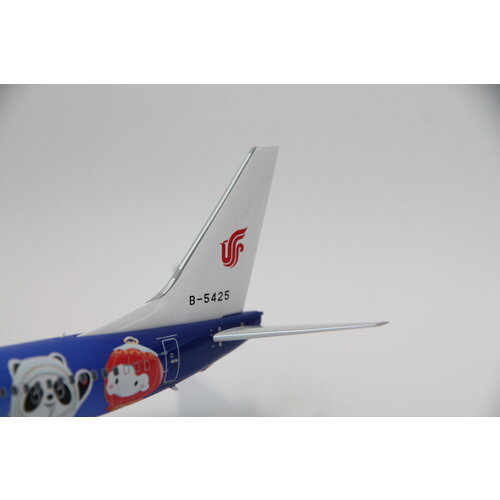 Aviation 200 1:200 Air China "Beijng Olympics 2022" B737-800