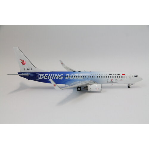 Aviation 200 1:200 Air China "Beijng Olympics 2022" B737-800
