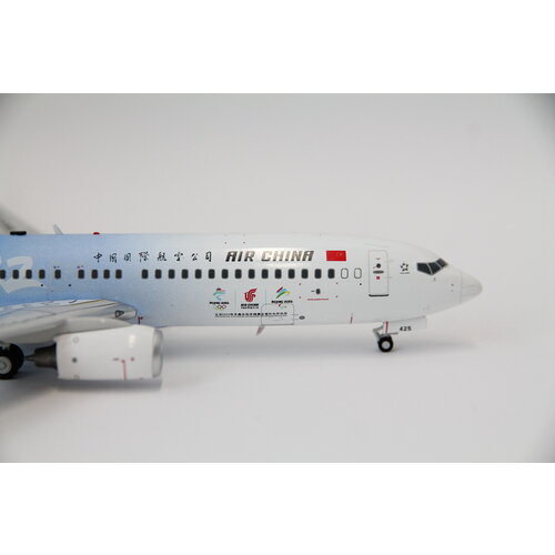 Aviation 200 1:200 Air China "Beijng Olympics 2022" B737-800
