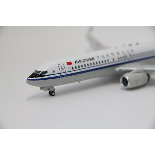 Aviation 200 1:200 Air China B737-800