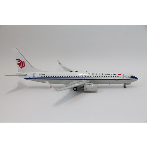 Aviation 200 1:200 Air China B737-800