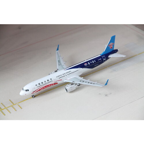 Aviation 200 1:200 China Southern Airlines "Maotai" A321neo Aviation 200 1:200 China Southern Airlines "Maotai" A321neo