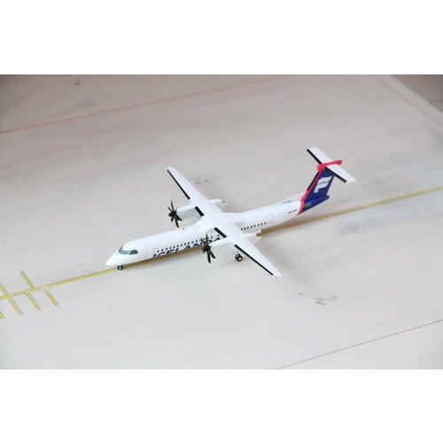 JC Wings 1:200 Icelandair Bombardier Dash 8-Q400