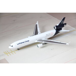 JC Wings 1:200 Lufthansa "Farewell MD-11" McDonnell Douglas MD-11