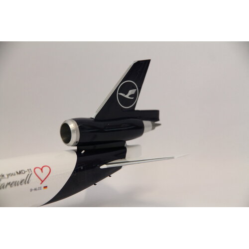 JC Wings 1:200 Lufthansa "Farewell MD-11" McDonnell Douglas MD-11