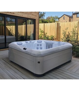 Luxe spa - Model Brook