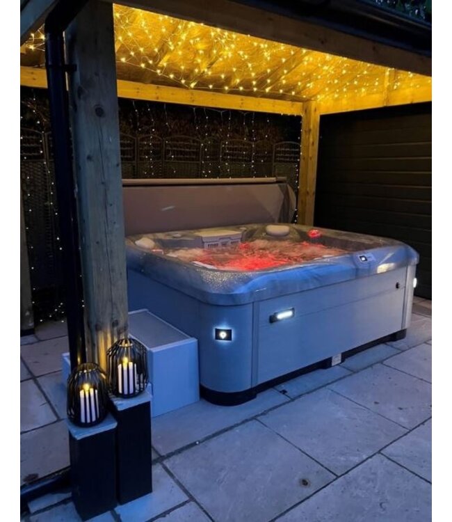 Luxe spa - Model Brook