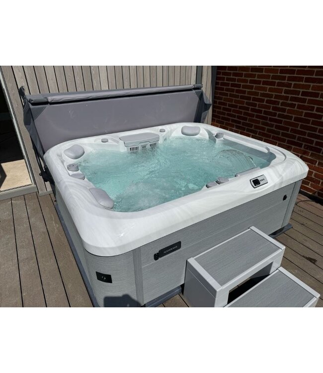 Luxe spa - Model Brook