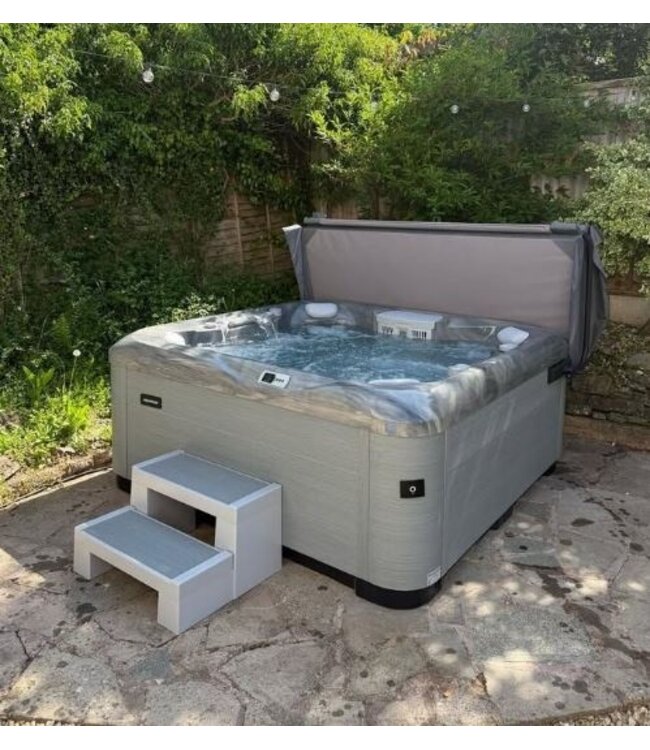 Luxe spa - Model Cove