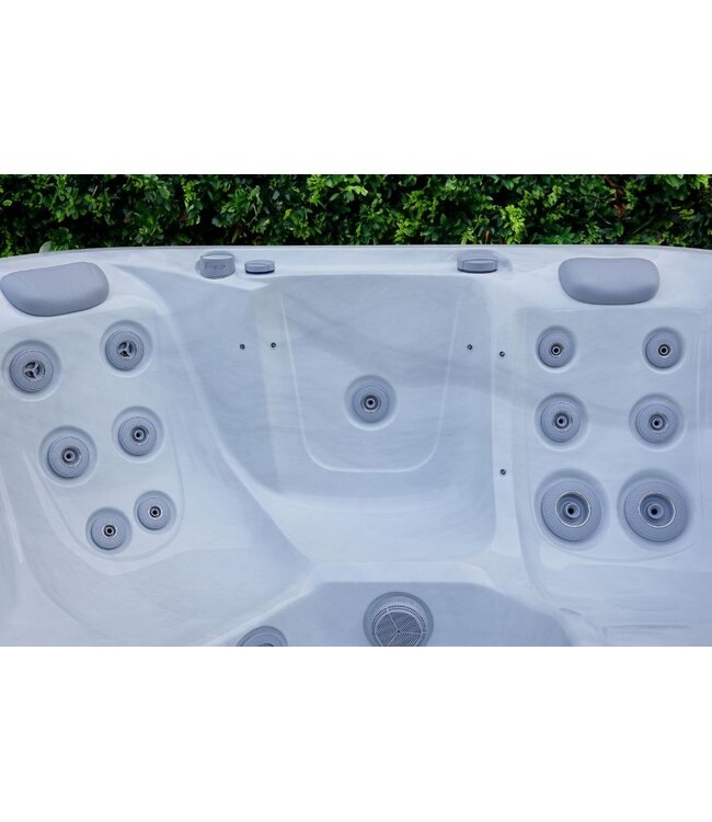 Luxe spa - Model Zephyr