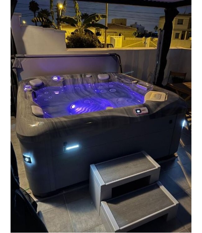 Luxe spa - Model Zephyr