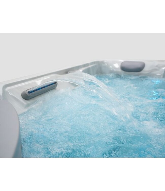 Luxe Spa - Model Aspen