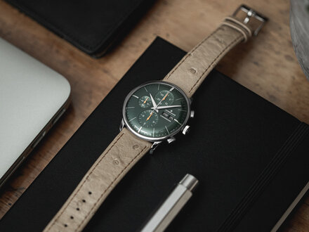Junghans Meister Chronoscope English Date 27/4222.03 Junghans Meister Chronoscope English Date 27/4222.03
